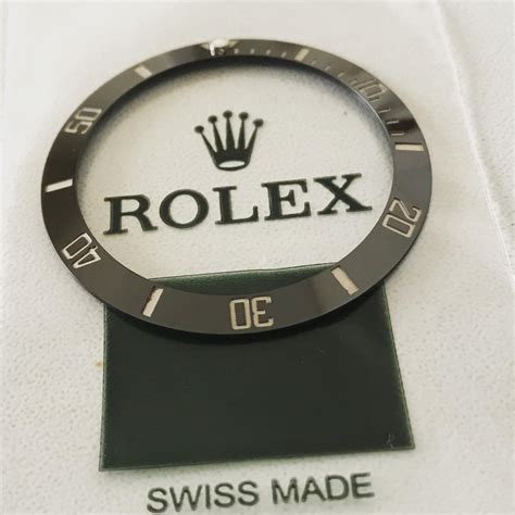 does the bezel rotate on a rolex submariner|rolex submariner bezel insert.